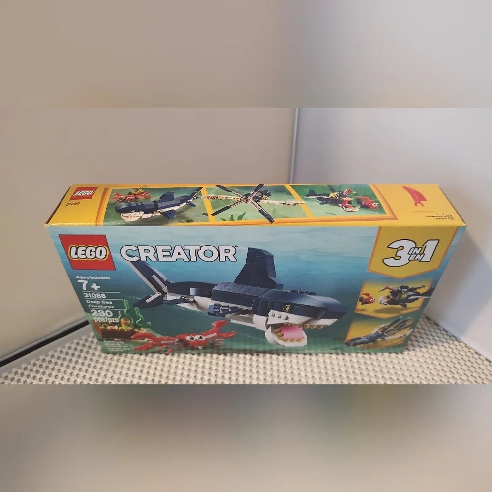 Lego Creator 31088 Deep Sea Creatures 3-in-1 Building Toy NWT